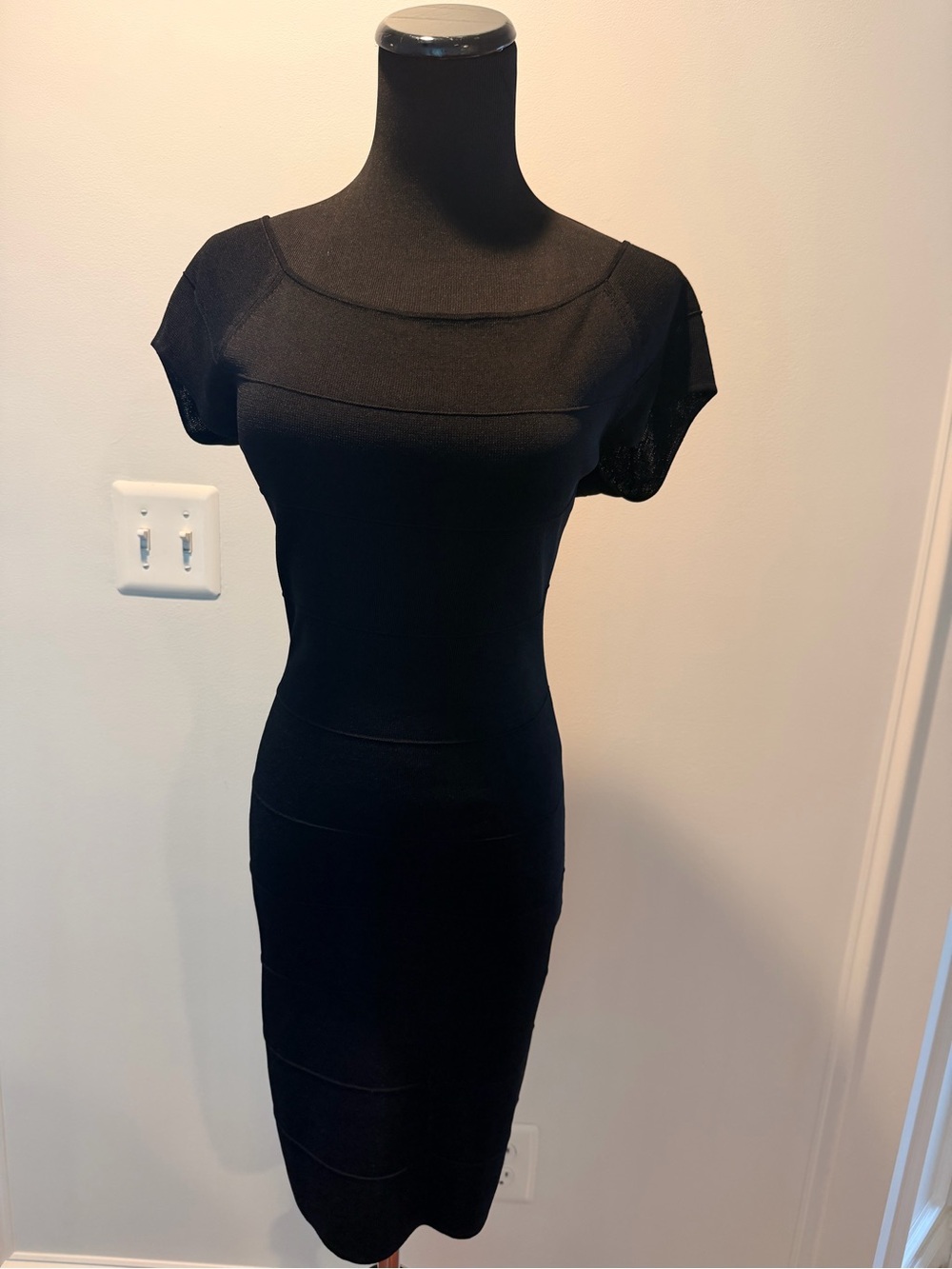 Classic Black Cap-Sleeve Sheath Dress - MAX STUDIO